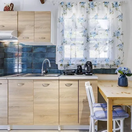 Апартаменты Venus Стафилос